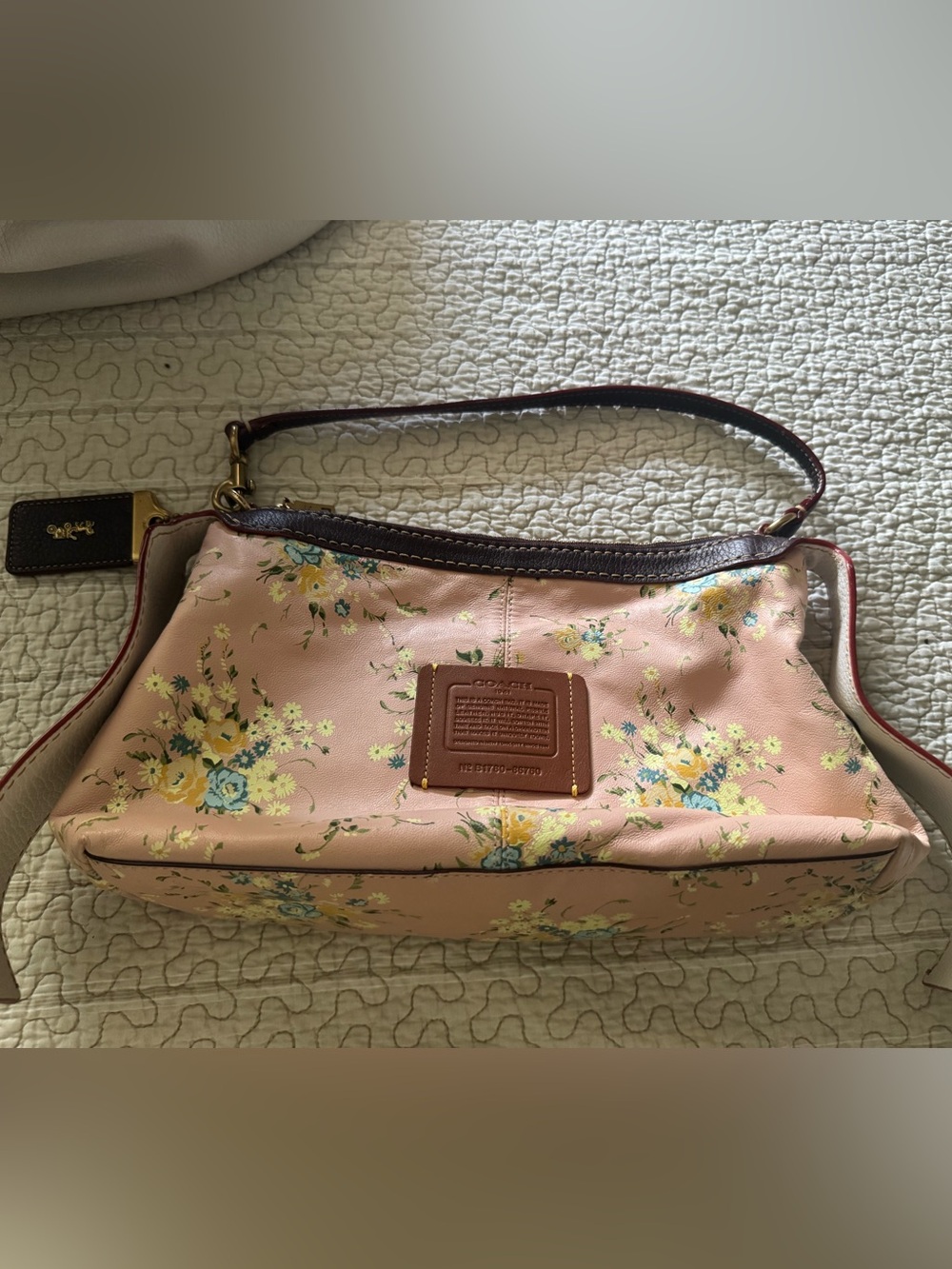 Coach 1941 Bandit 39 Hobo in Chalk with Gold Hardware - Picture 7 of 16